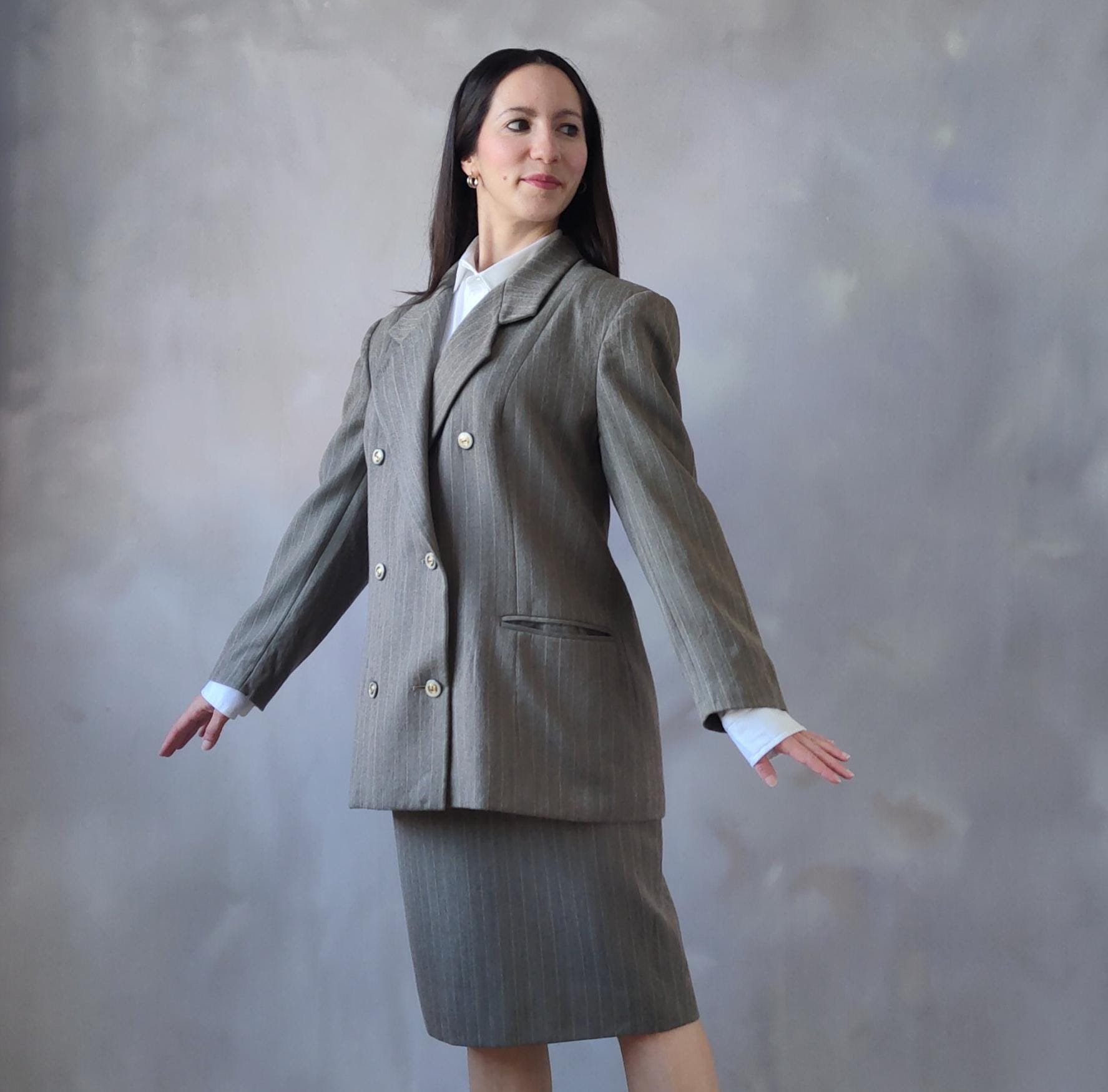 スーツ 90s 00s vintage wool double set up grey Vintage Gray Pinstripe Wool Womens Suit Set, 80s Gray Two