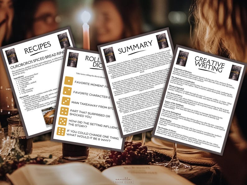 Puede incluir: Cuatro tarjetas impresas con texto sobre una mesa, que incluyen recetas, preguntas de discusi&oacute;n e indicaciones de escritura creativa. Las tarjetas est&aacute;n dispuestas alrededor de una vela encendida y copas de vino, lo que sugiere una reuni&oacute;n de club de lectura. El texto incluye "Recetas", "Resumen" y "Escritura creativa".