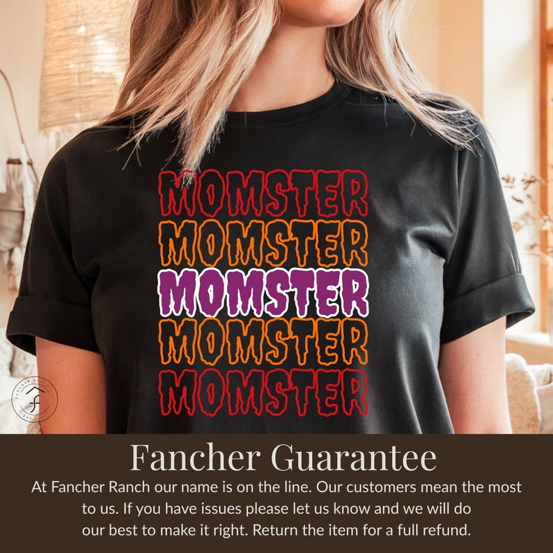 Puede incluir: Camiseta negra con la palabra "MOMSTER" en un dise&ntilde;o apilado. La palabra est&aacute; en una fuente en capas con colores rojo, naranja, morado y blanco. La camiseta es de estilo casual.