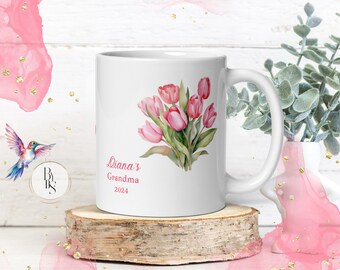 Cadeau Mamie, Mug personnalisé à fleurs rouge corail | Cadeau grand-mère tasse en céramique - tasse à thé - tasse à café