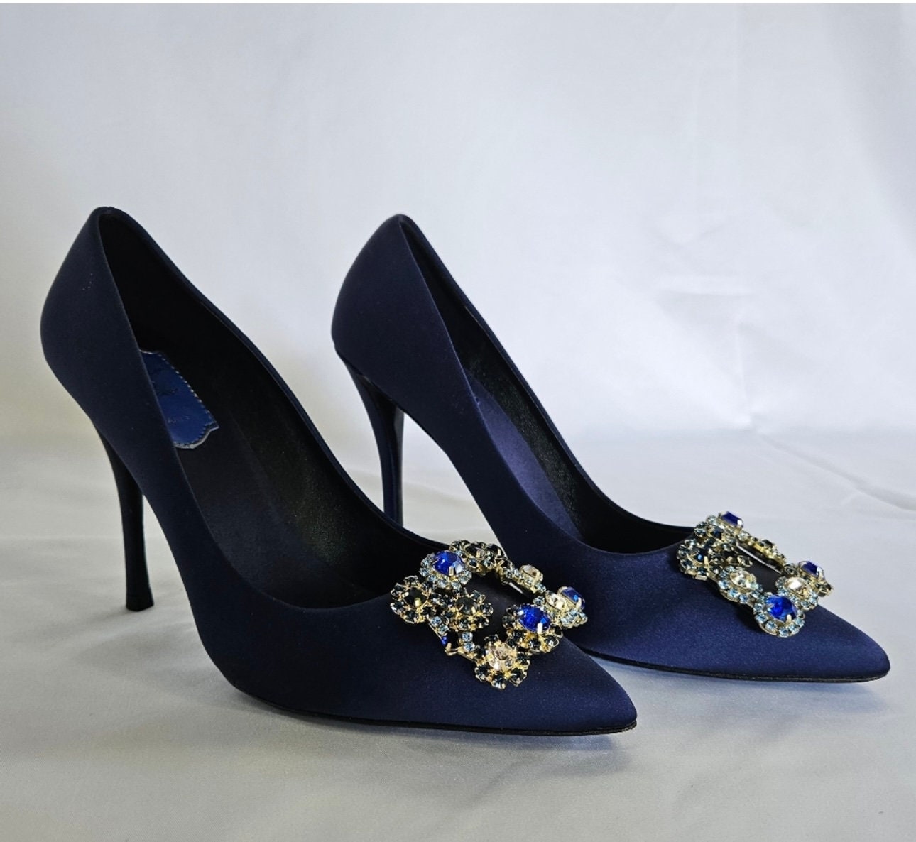 Roger Vivier Paris Crystal Embellished Pumps - Etsy