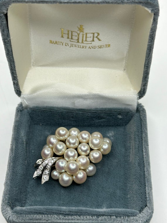 14 K White Gold and Pearl Antique Grapes Brooch - image 9