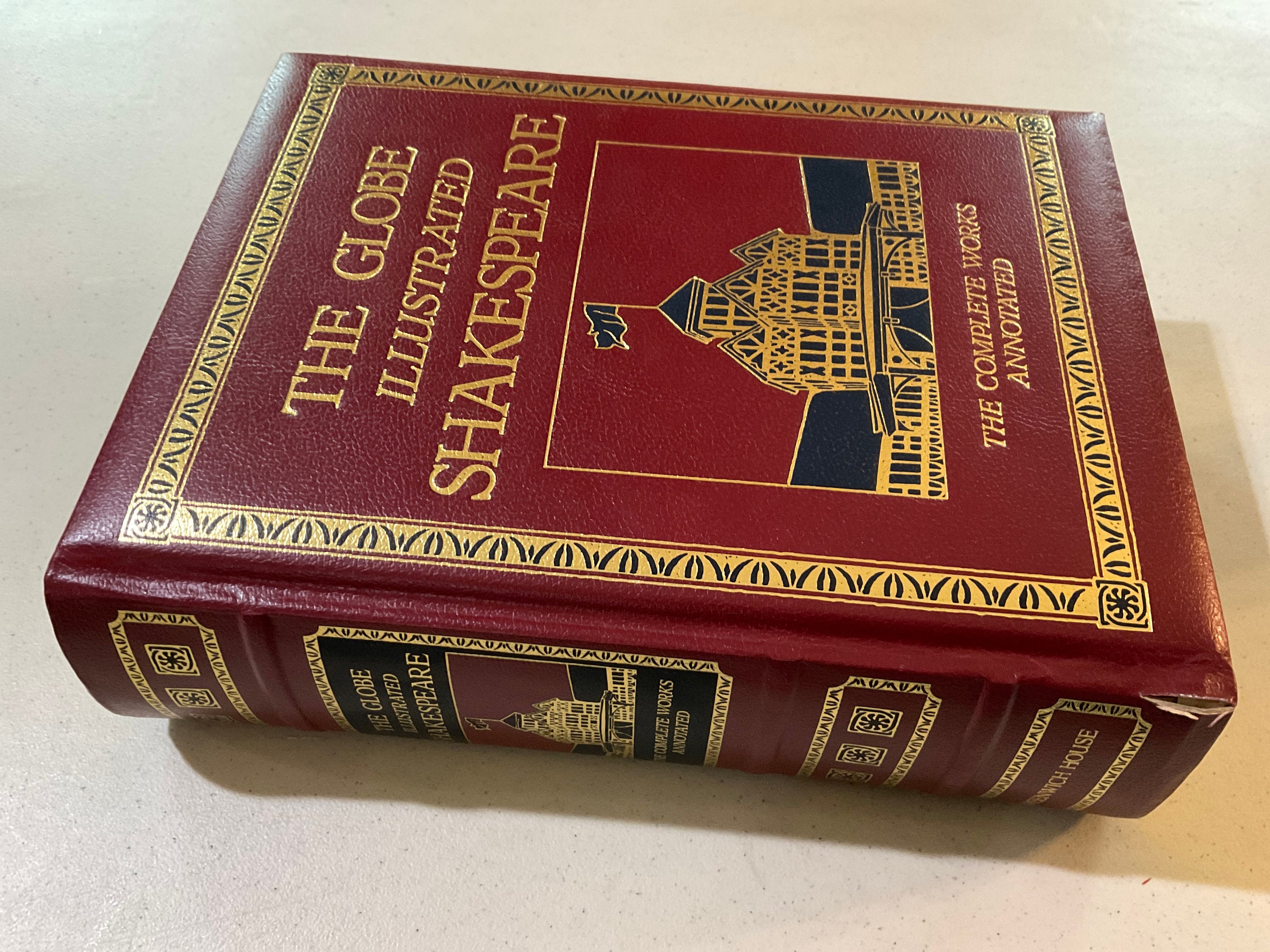 The Globe Illustrated Shakespeare - Leather Bound Edition - Etsy