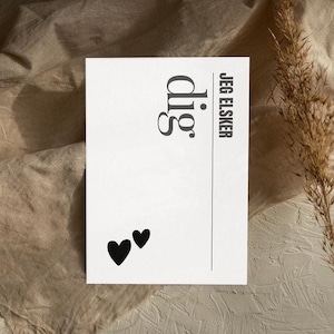 Biglietto d'auguri danese Jeg Elsker Dig in bianco e nero con cuori - cartolina dal design minimalista con testo scandinavo