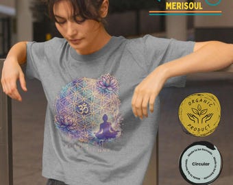 Spirituell Boho Yoga T-shirt | Meditations-T-shirt i ekologisk bomull | Eco Warrior Surfer-T-shirt | Grafisk T-shirt med Lotusblomma