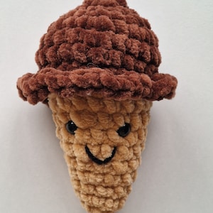 Ice-cream cone Plushie/ Amigurumi