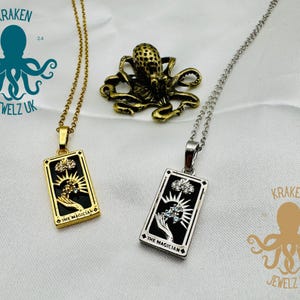 Collier tarot le magicien * design vintage * collier pendentif carte tarot magicien or/argent *