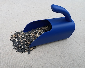 Low Spill Birdseed Scoop: Fast Fill Design for Wide Feeders (3.5 inches or wider)