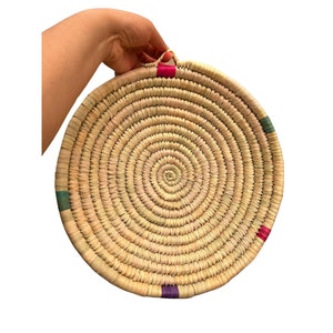 Traditional Berber basket hand-woven in palm leaf, artisanal manufacture, Moroccan artisanal basket, Berber basket