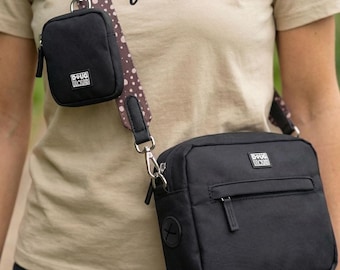 Bolsa para pasear perros con bolsa de premios – Bolsa para premios de adiestramiento canino y dispensador de bolsas para excrementos – Negro, blanco y marrón