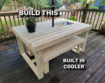 Patio Table and Benches / Patio Set / Patio Furniture / Build Plan / DIY