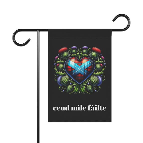 A Hundred Thousand WELCOMES Scottish BANNER, Botanical Heart Garden And Home Welcome Greeting Flag Banner For Indoor And Outdoor