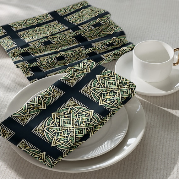 Celtic Knot Cloth Napkin Set