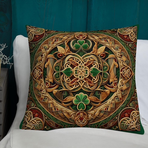 Irish Emerald Isle Premium Pillow