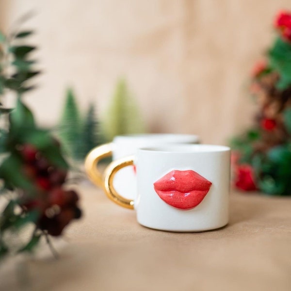 Handgefertigte Keramiktasse Kuss Mund Lippe Liebe 24 Karat Gold Tasse