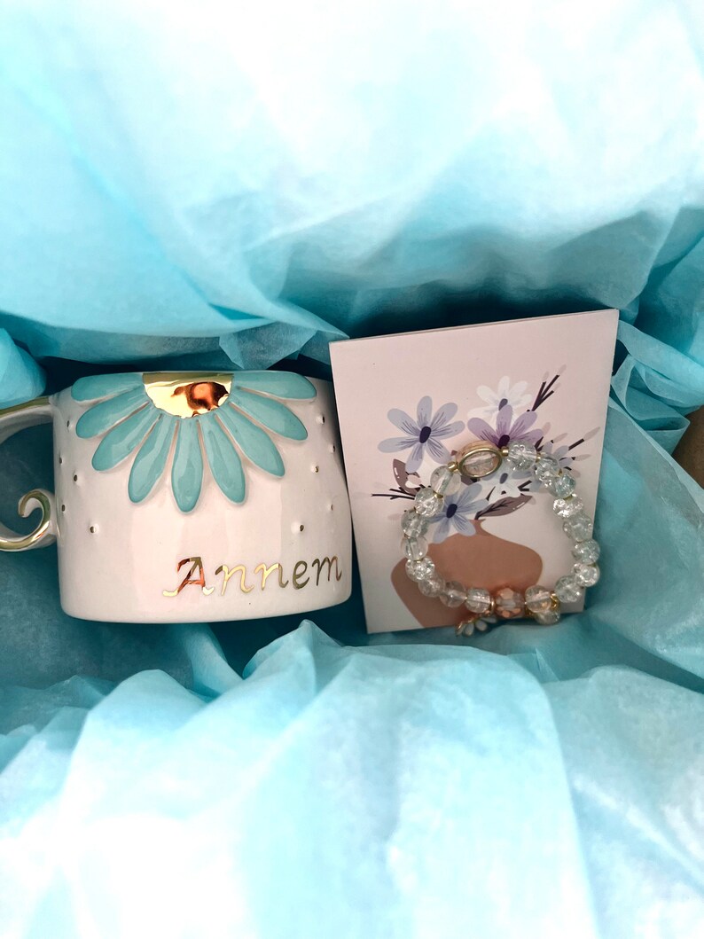 Mug en céramique fait main Best Mom ou Anne avec carte de vœux et bracelet marguerite image 4