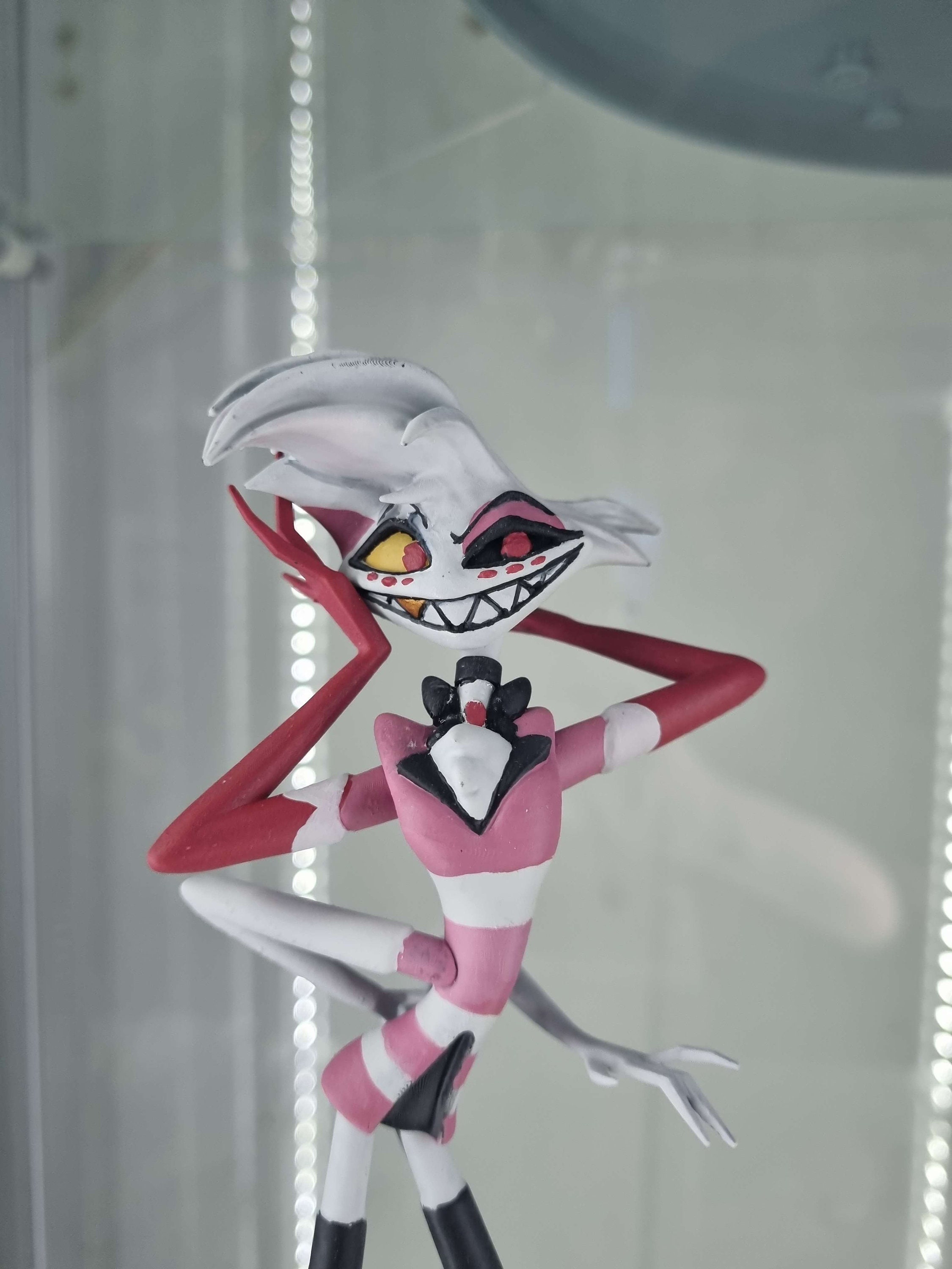 Youtooz Hazbin Hotel フィギュア （エンジェル・ダスト