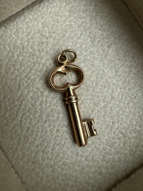 Antique 14k ornate key charm pendant
