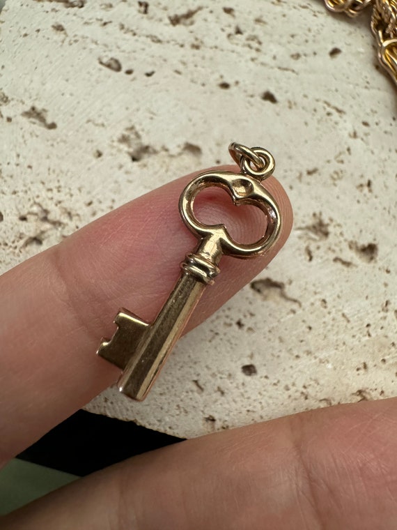 Antique 14k ornate key charm pendant - image 4