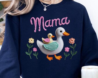 Faux Yarn Coquette Mama Duck Sweatshirt,Mama with Baby Duckling Sweater,Faux Embroidered Effect Mother's Day Pullover, Cottagecore Aesthetic