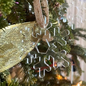 Snowflake Ornament - Acrylic - Merry Christmas - Winter