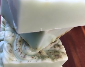 Savon pour le corps à la menthe verte et au lait de chèvre