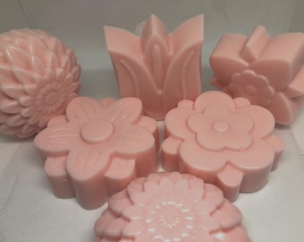 A set of 6 Raspberry Goat Milk Flower Soaps