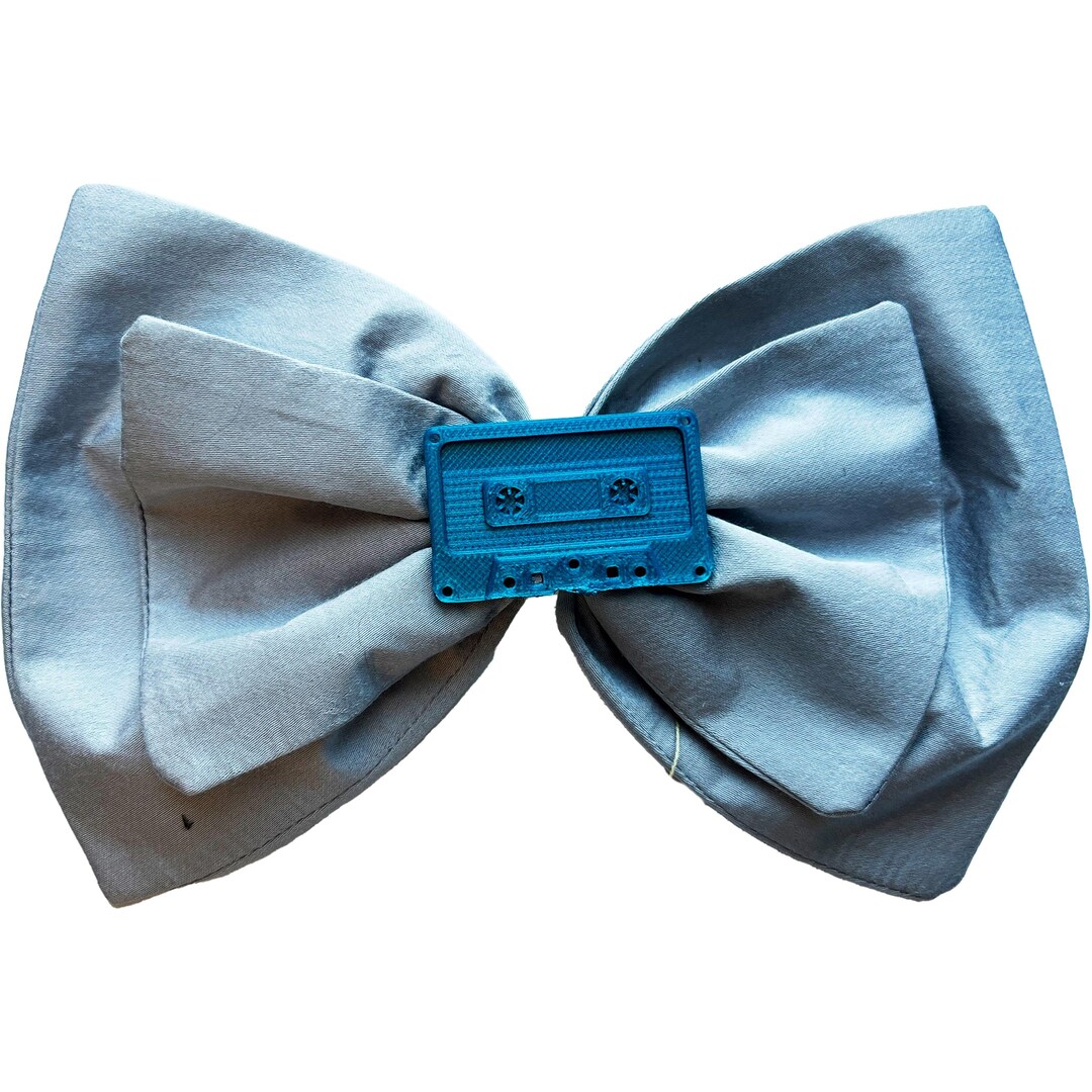 Retro Cassette Hair Bow: Handmade 80s Music Bow - Etsy