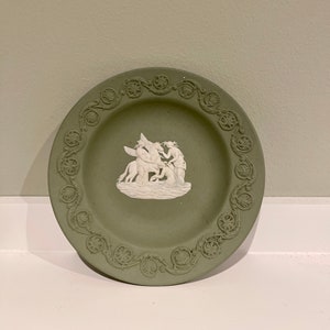 Wedgwood Green Jasperware Round Trinket Dish, Vintage Wedgwood, 4.5 Inches