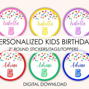 Imprimível personalizado de aniversário – Nome e idade – Etiquetas redondas de 2" • Adesivos • Toppers de cupcake • Etiquetas para lembrancinhas de festa – Download digital em PDF
