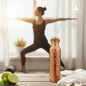 100 % ren hamrad kopparvattenflaska | Ayurvedisk flaska | Handgjord läckagesäker behållare | Hälso- och välbefinnandepresent bild 2