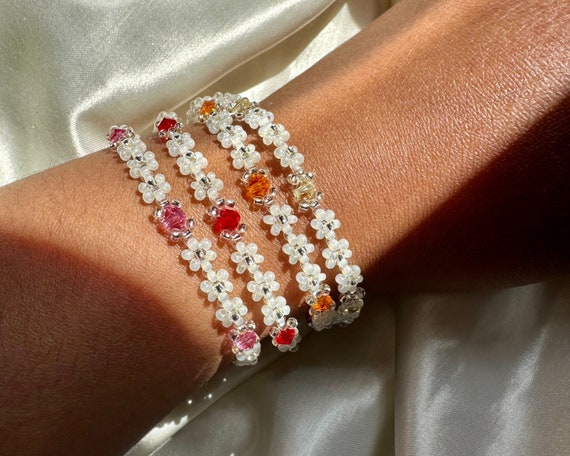 Crystal Bead Flower Bracelet, Dainty Delicate Beads, Glass Bead
