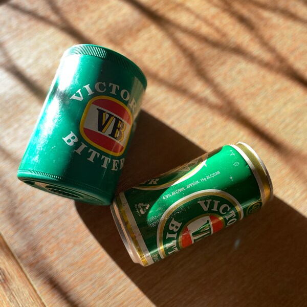 Vintage Original Full Victoria Bitter Beer possible 1980’s era Tinny (with liquid)