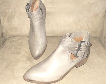 FRYE-Ray Deco Western Shootie/Bootie Ankle Boot-Grey Leather-6M-NWOB