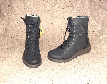 FLY London-SAME-109 FLY-Heritage Black Leather Combat Boots-Side Zip-Sz 36-New