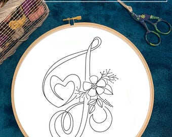 Borduurpatroon bloemenalfabet J-hand - pdf-download DIY-initiaal, valentijnscadeau, liefdeshart