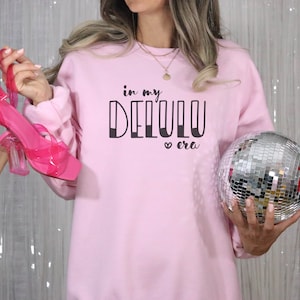 In meinem Delulu Era Crewneck Sweatshirt, lustiges Sweatshirt, VSCO Ästhetik, Delusion Motivation Shirt, Delulu ist der Solulu, Trending Hoodie