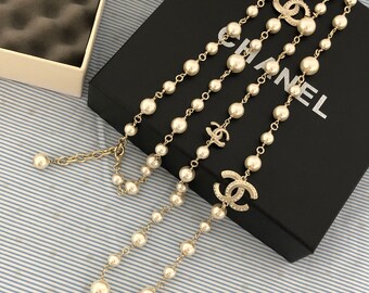 Authentieke Chanel klassieke 4 gouden CC kristal lange parelketting