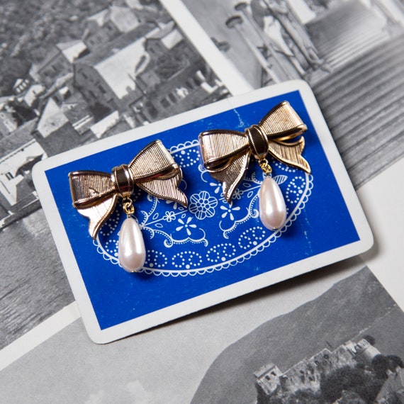 Vintage Bow & Pearl Drop Earrings - image 1