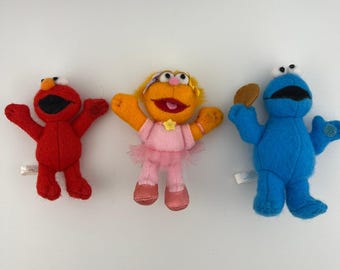 Sesame Street Mini Plush Toy Lot 2004 Elmo Zoe Cookie Monster 3.5"