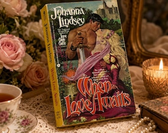 When Love Awaits Johanna Lindsey 1986 Avon Paperback Romance Novel