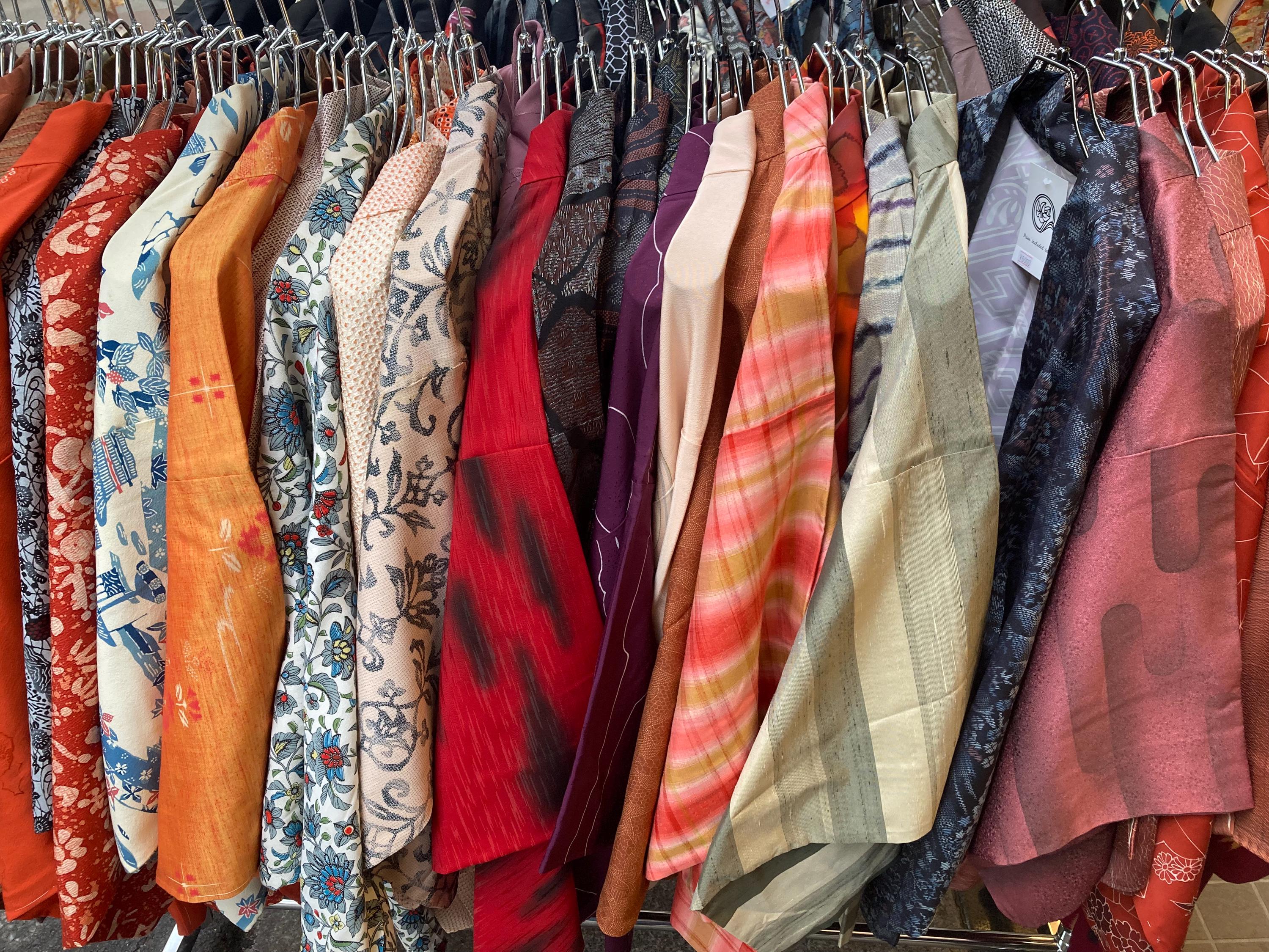 Haori Wholesale of vintage Kimono Jackets made in Japan (Silk, Polyester, Wool, Cotton)