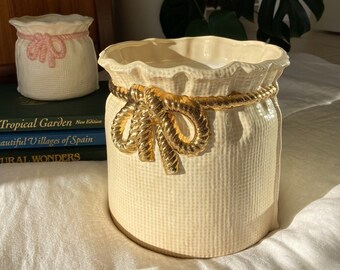 Ceramic Gold Bow Pot