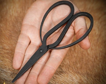 7" Vintage Scissors Hand Forged Solid Iron Fully Functional Scissors Antique Medieval Historical Decorative Accessory Black Finish