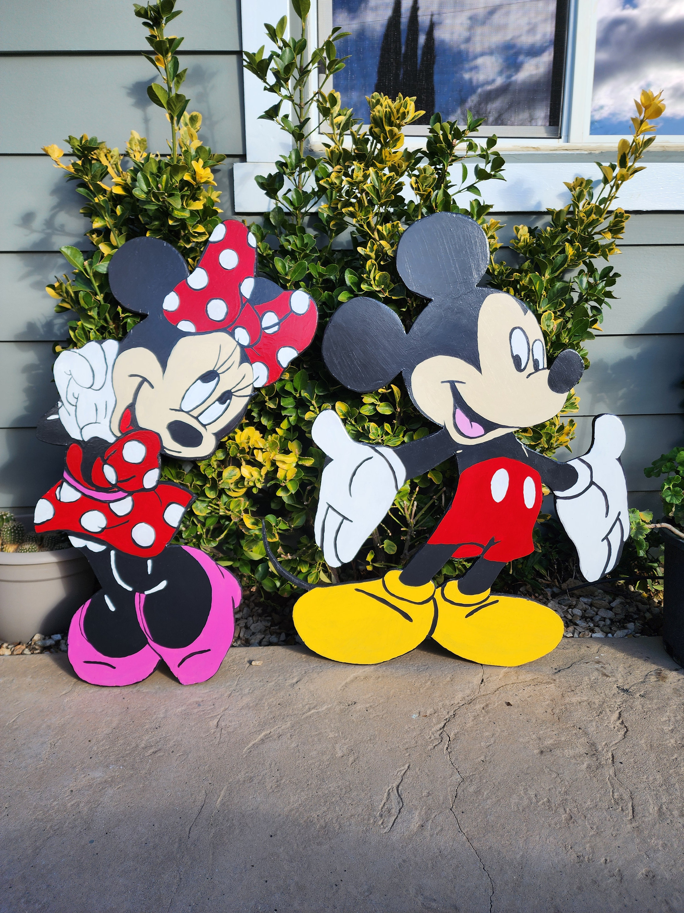 Mickey Mouse Wood Design Wood Art Lawn Decoration Lawn Characters Wood