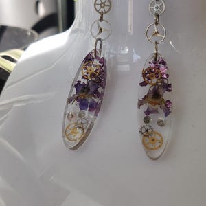 flower and epoxy earring