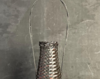 Japan Ikebana woven bamboo vase minimalist 1980 Hanaire