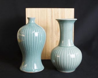 Korean vintage ceramic flower vase Celadon Goryeo Ware 1988 total of 2