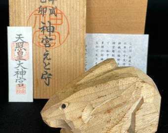 Japan hand made wood carving vintage zodiac animal rabbit B rural craft