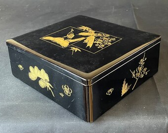 Japan vintage lacquerware Bento food box 1950 Minimalist Jyubako Japanese lucky charm motif